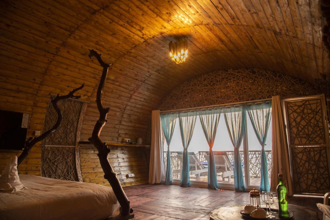 Obrigado By Craftels Hotel Canaguinim Kültér fotó