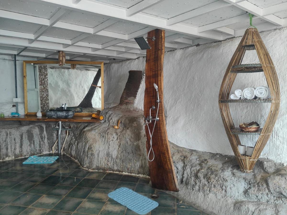 Obrigado By Craftels Hotel Canaguinim Kültér fotó