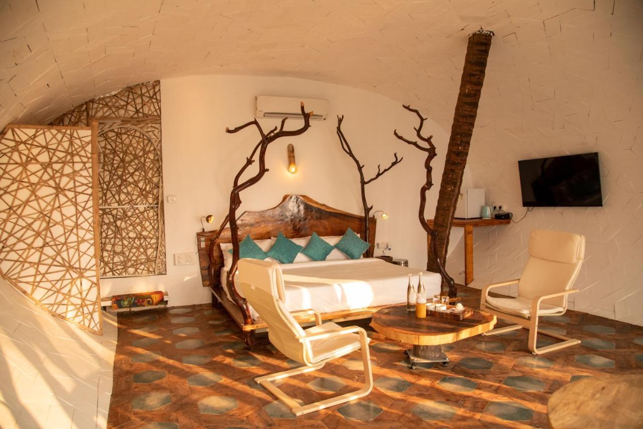 Obrigado By Craftels Hotel Canaguinim Kültér fotó